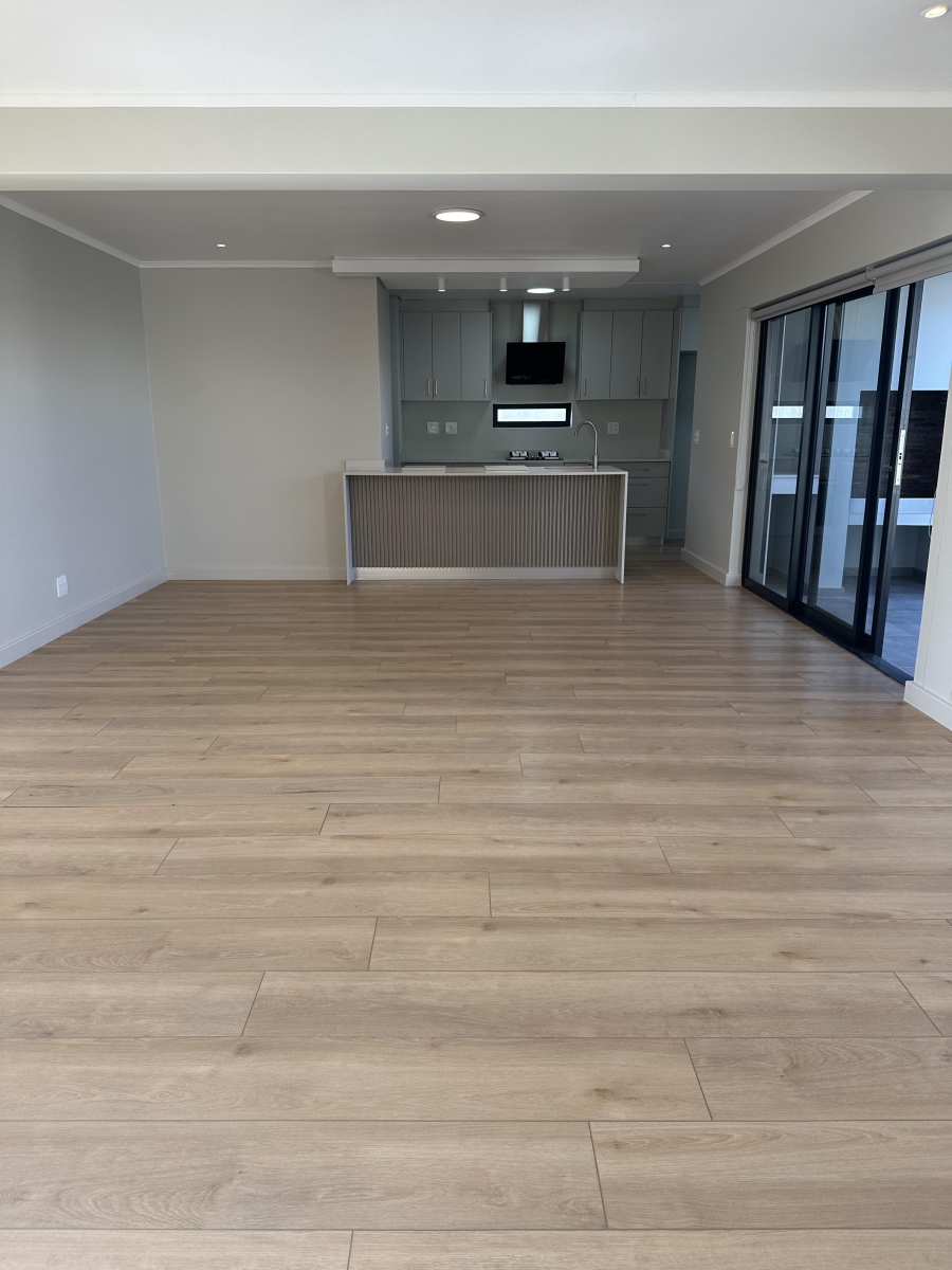 3 Bedroom Property for Sale in Lemoenkloof Western Cape